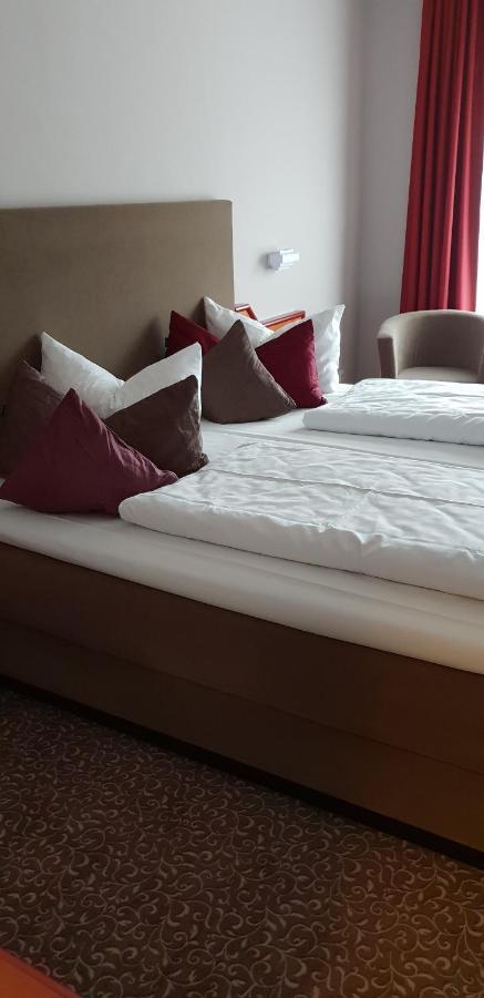 באד קראוצנבאך Hotel Victoria מראה חיצוני תמונה